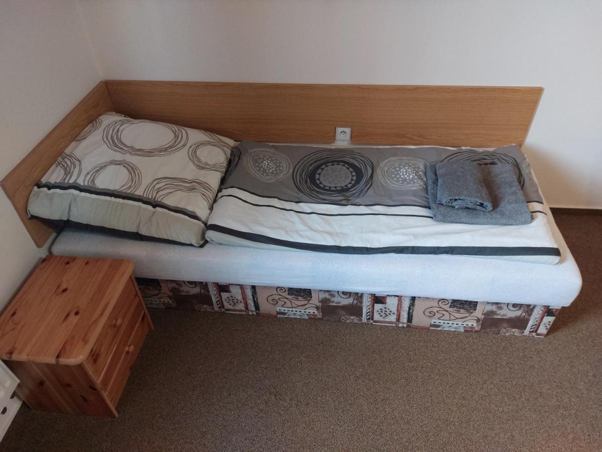 Rozmberska Basta Hotel Třeboň Kültér fotó